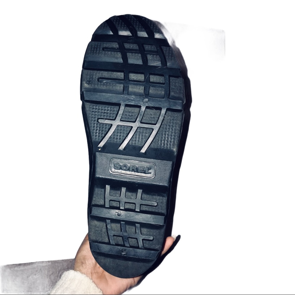 Sorel boots Size 6 - Picture 8 of 10